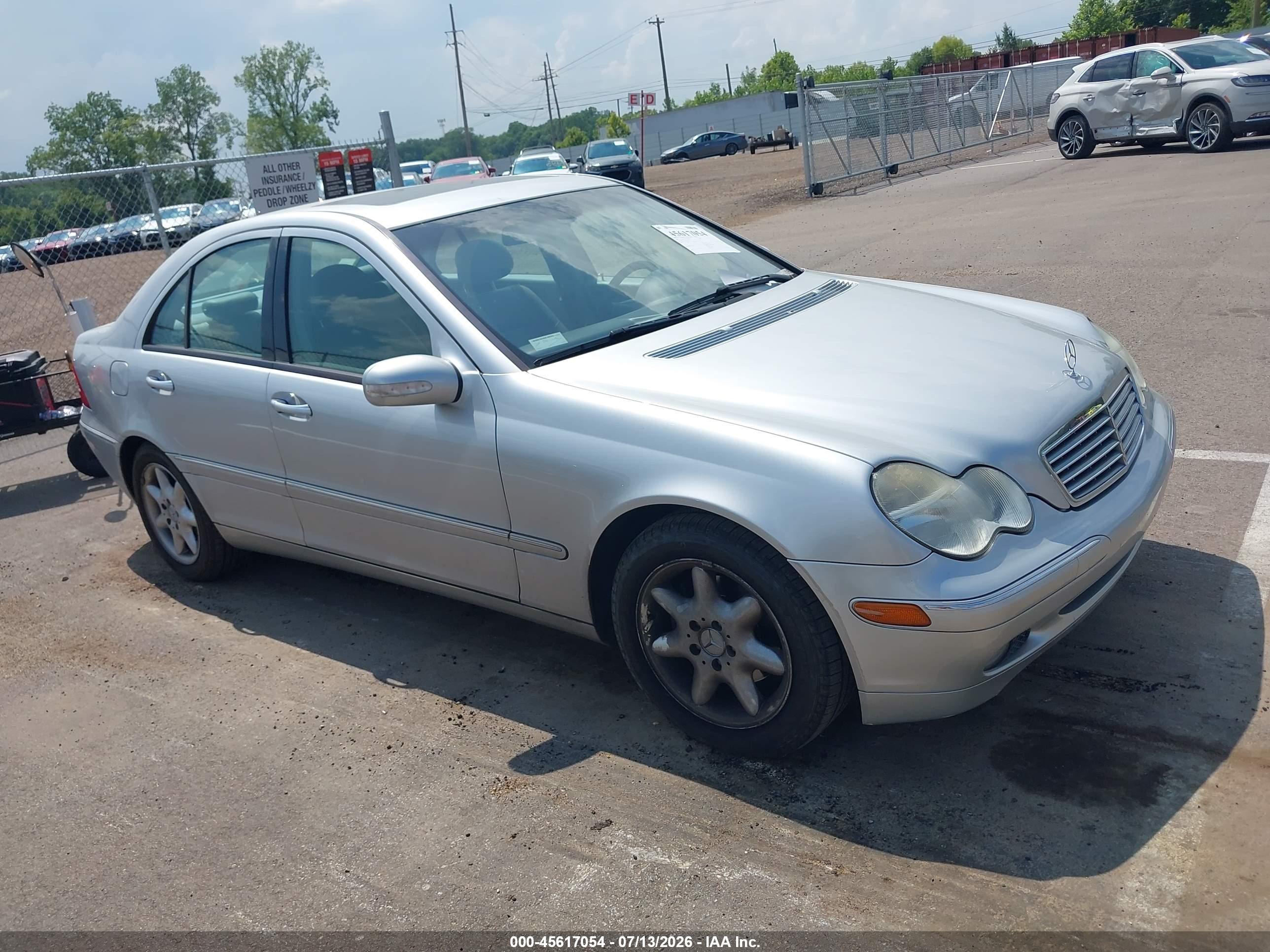 2004 MERCEDES-BENZ C 240 C240