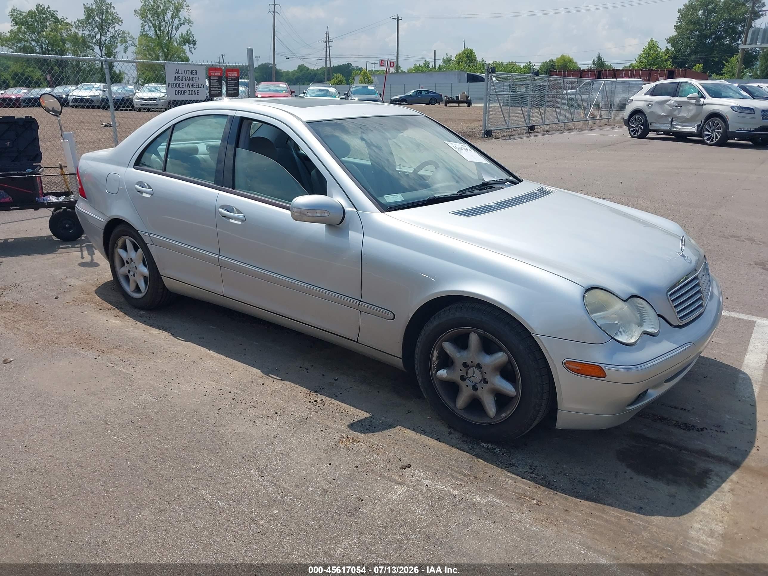 2004 MERCEDES-BENZ C 240 C240