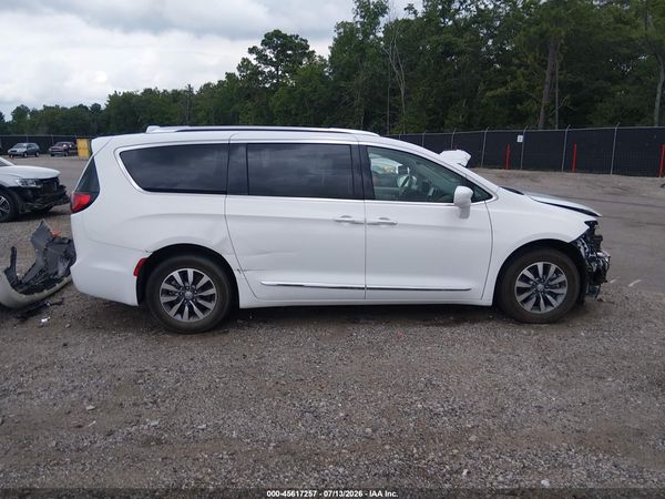 2020 CHRYSLER PACIFICA TOURING L PLUS
