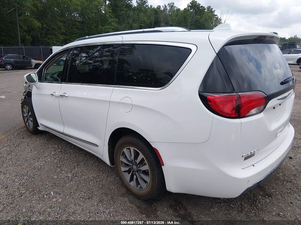 2020 CHRYSLER PACIFICA TOURING L PLUS