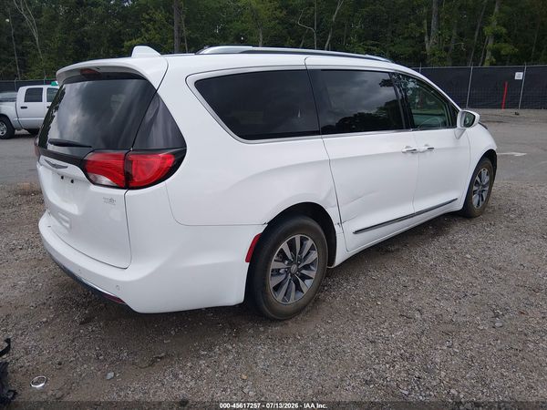 2020 CHRYSLER PACIFICA TOURING L PLUS