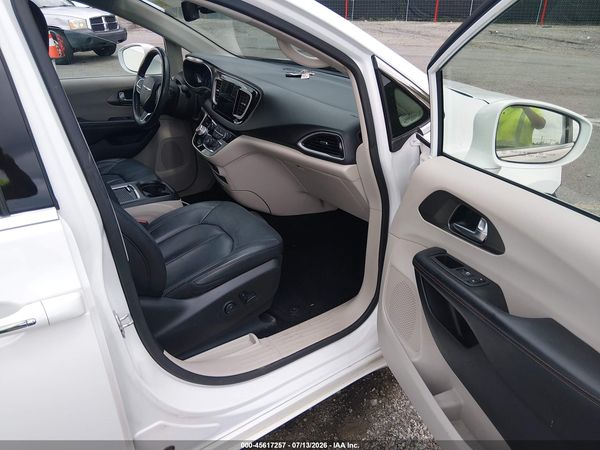 2020 CHRYSLER PACIFICA TOURING L PLUS