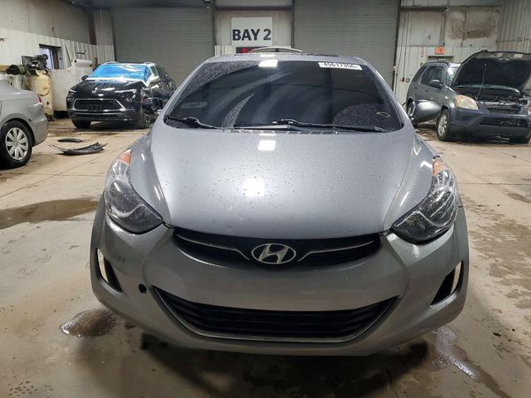 2012 HYUNDAI ELANTRA