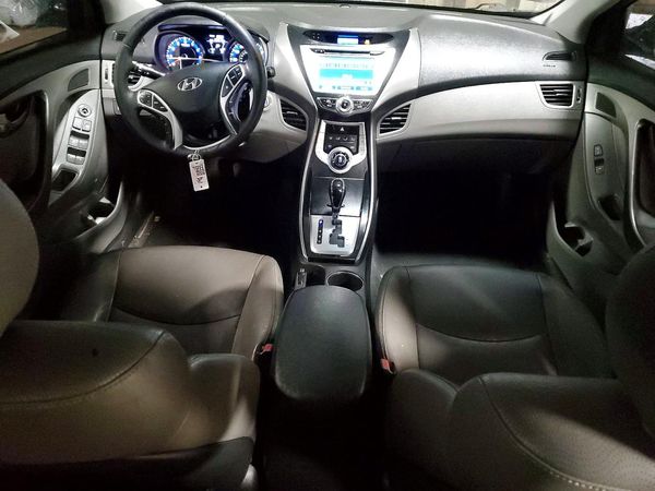 2012 HYUNDAI ELANTRA