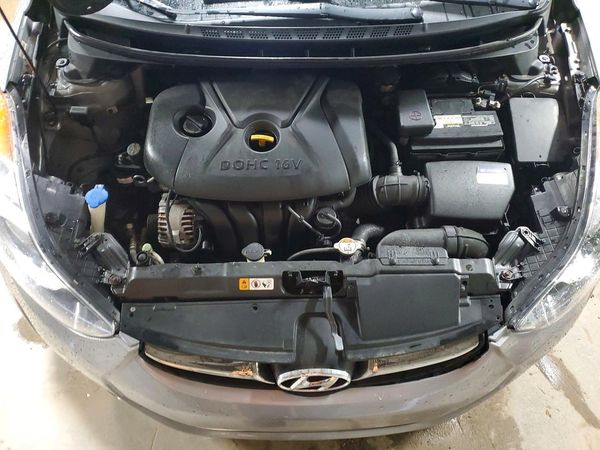 2012 HYUNDAI ELANTRA