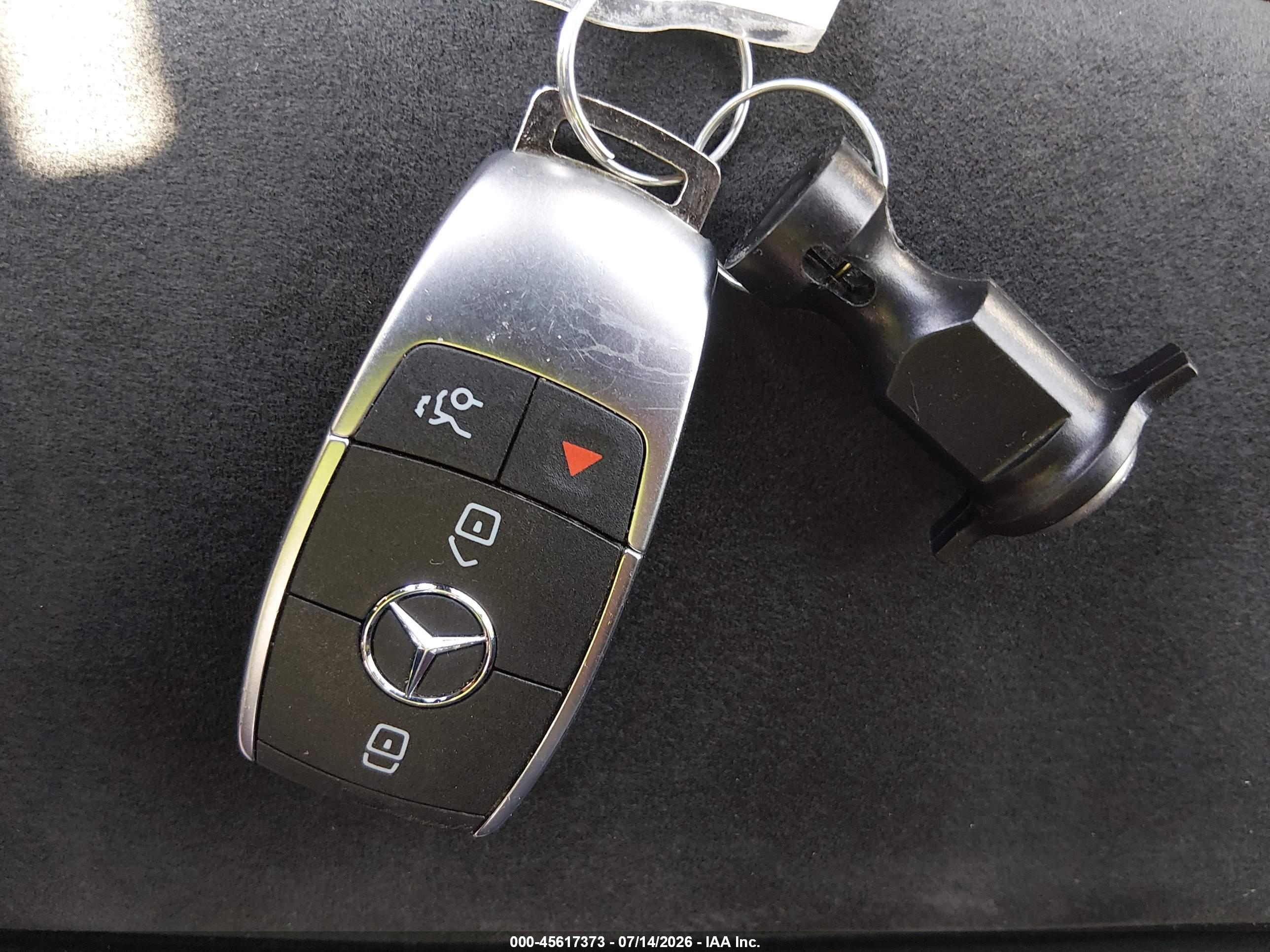 2020 MERCEDES-BENZ GLB 250 4MATIC