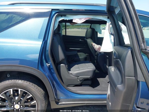2026 CHEVROLET TRAVERSE AWD LT — I8