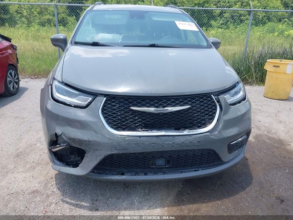 2022 CHRYSLER PACIFICA TOURING L — I6