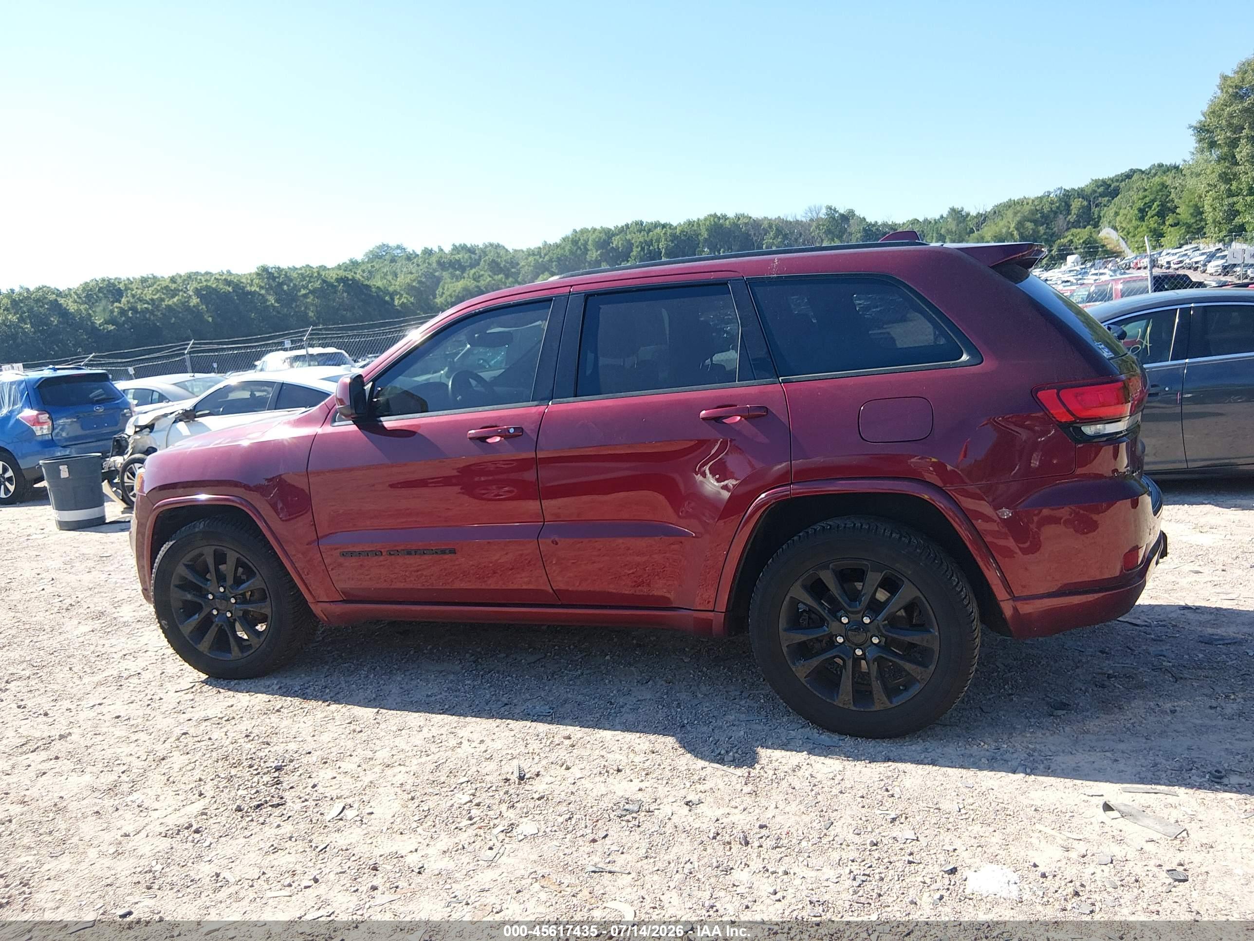 2017 JEEP GRAND CHEROKEE ALTITUDE