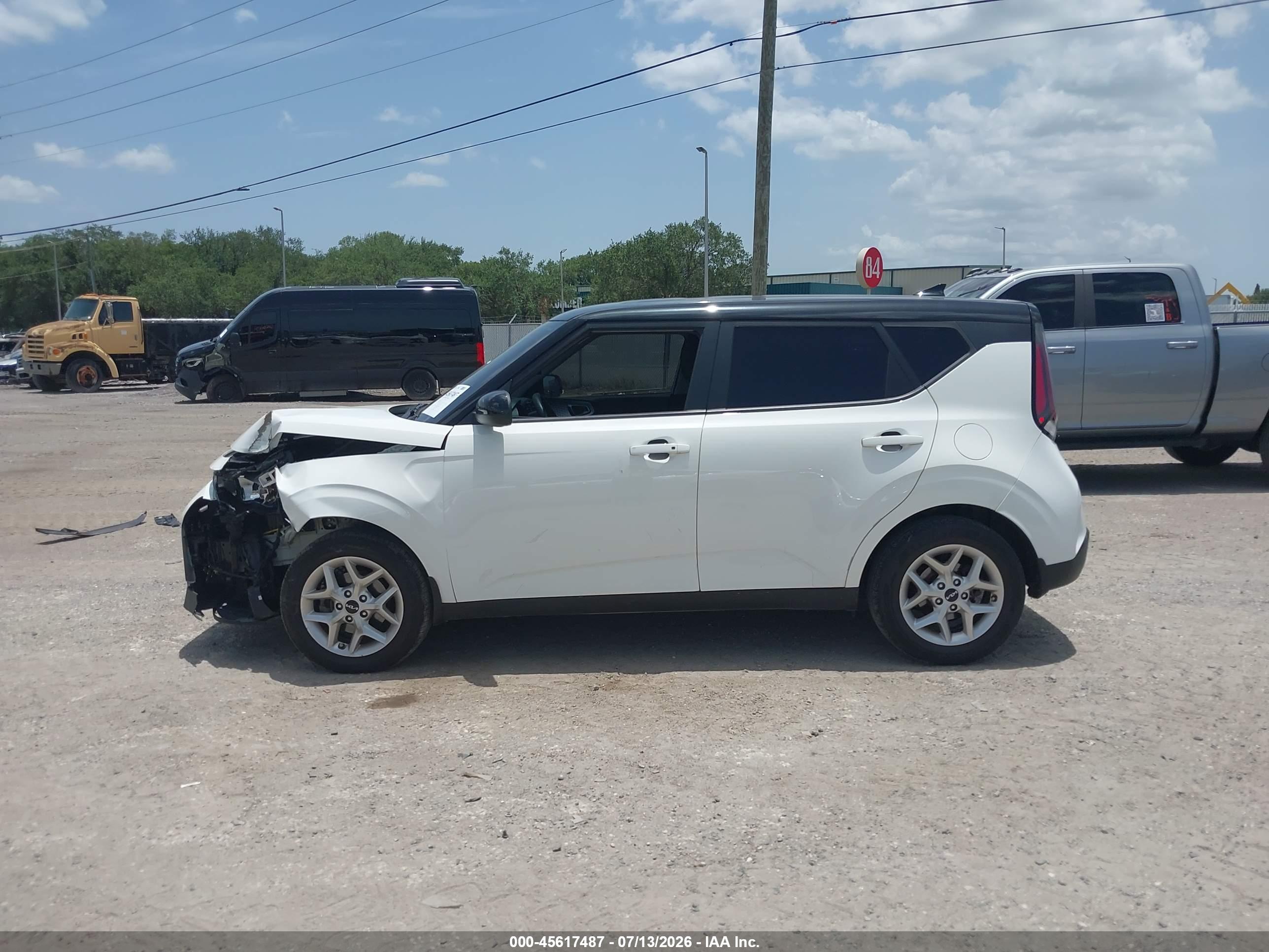 2023 KIA SOUL S