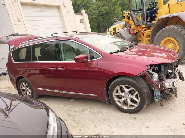 2018 CHRYSLER PACIFICA TOURING L PLUS — I116
