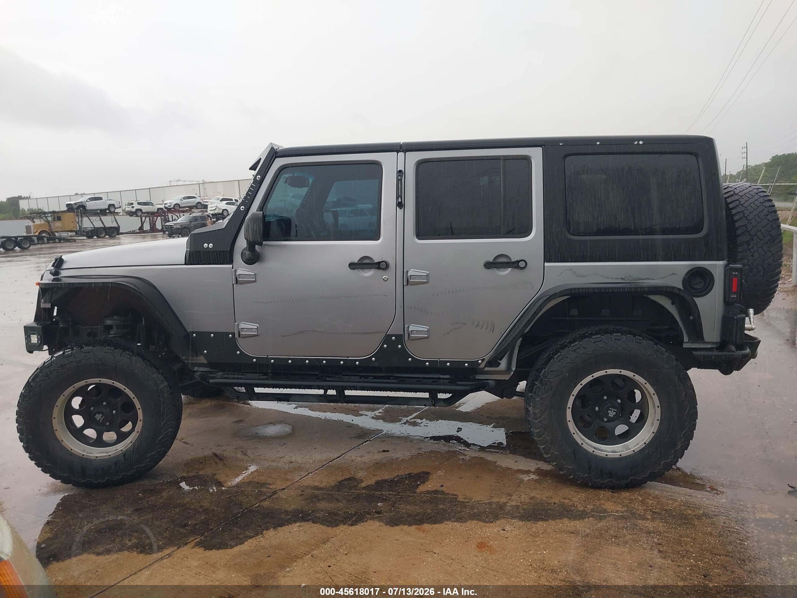 2017 JEEP WRANGLER UNLIMITED SPORT 4X4