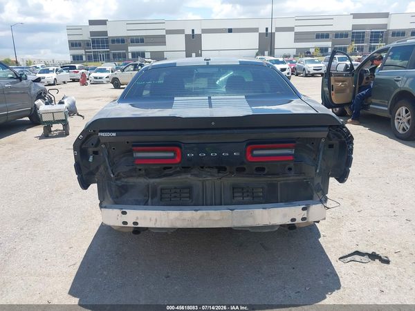 2016 DODGE CHALLENGER SXT