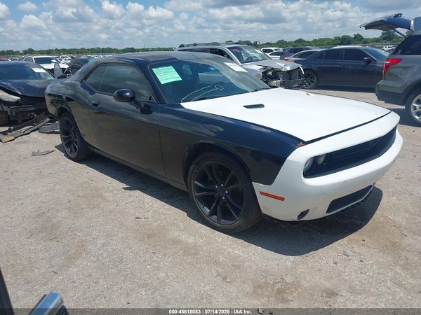 2016 DODGE CHALLENGER SXT