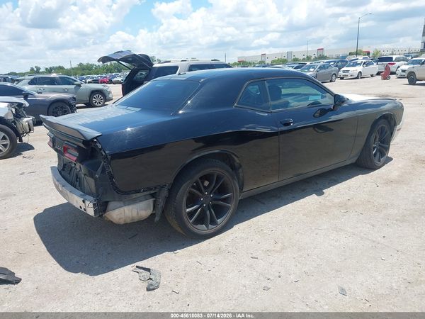 2016 DODGE CHALLENGER SXT
