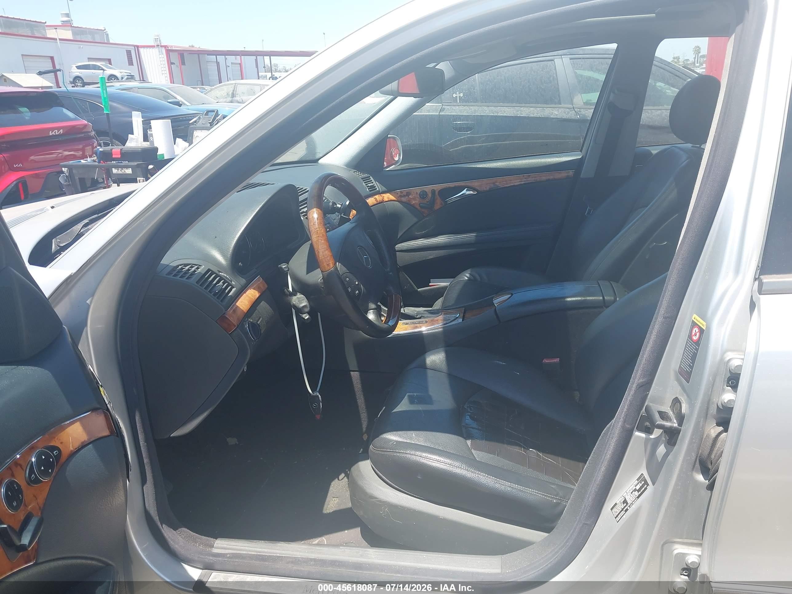2003 MERCEDES-BENZ E 320 E320