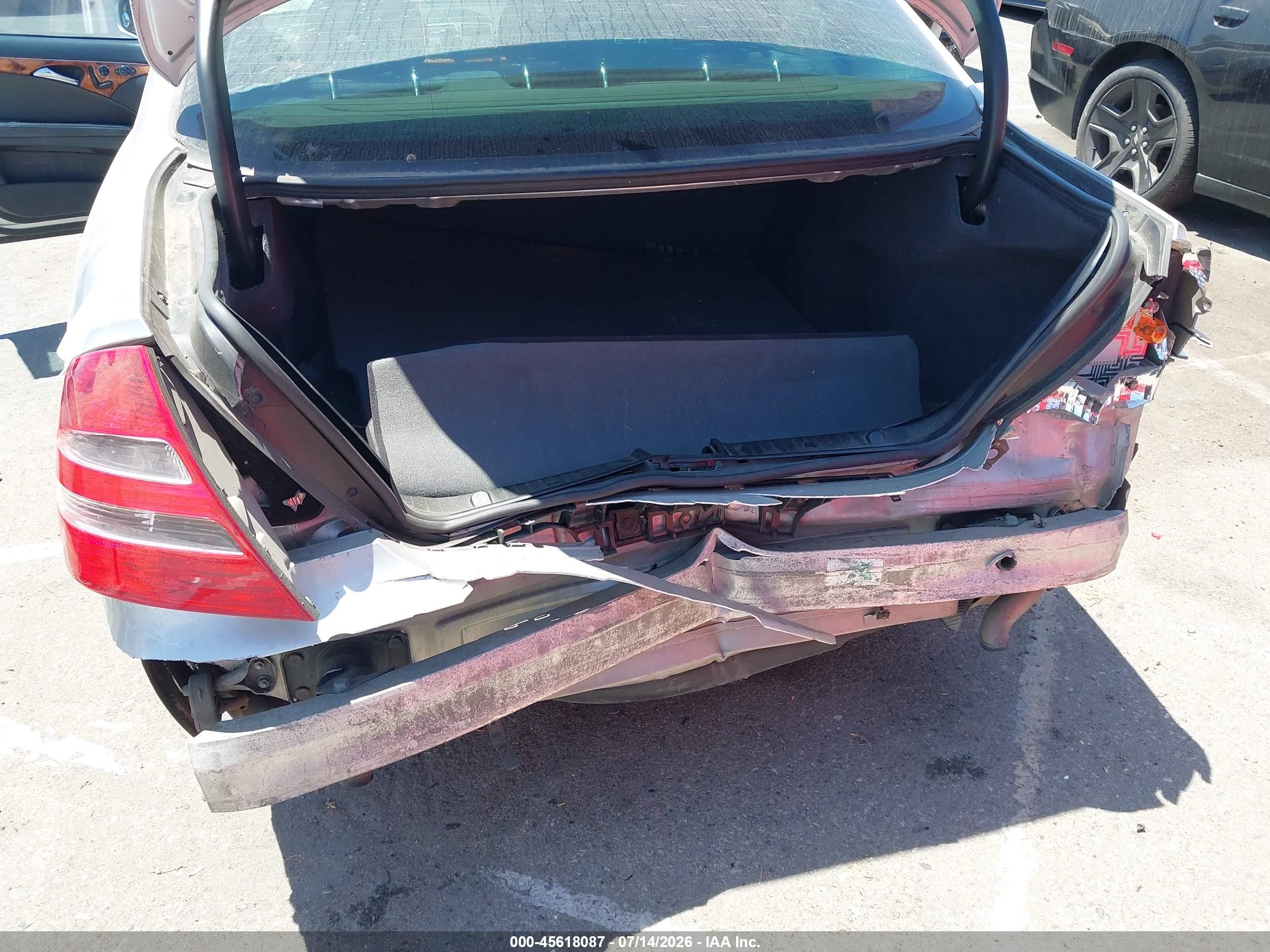 2003 MERCEDES-BENZ E 320 E320