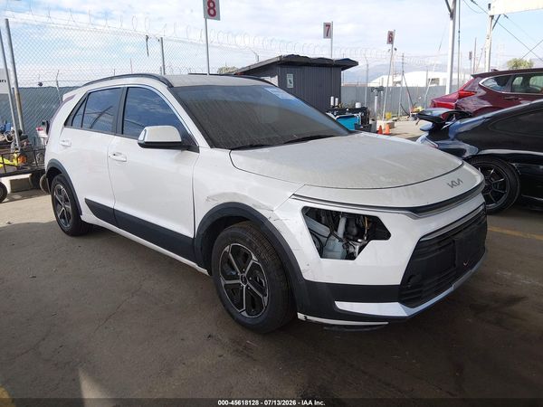 2024 KIA NIRO EX — I1