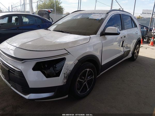 2024 KIA NIRO EX — I152