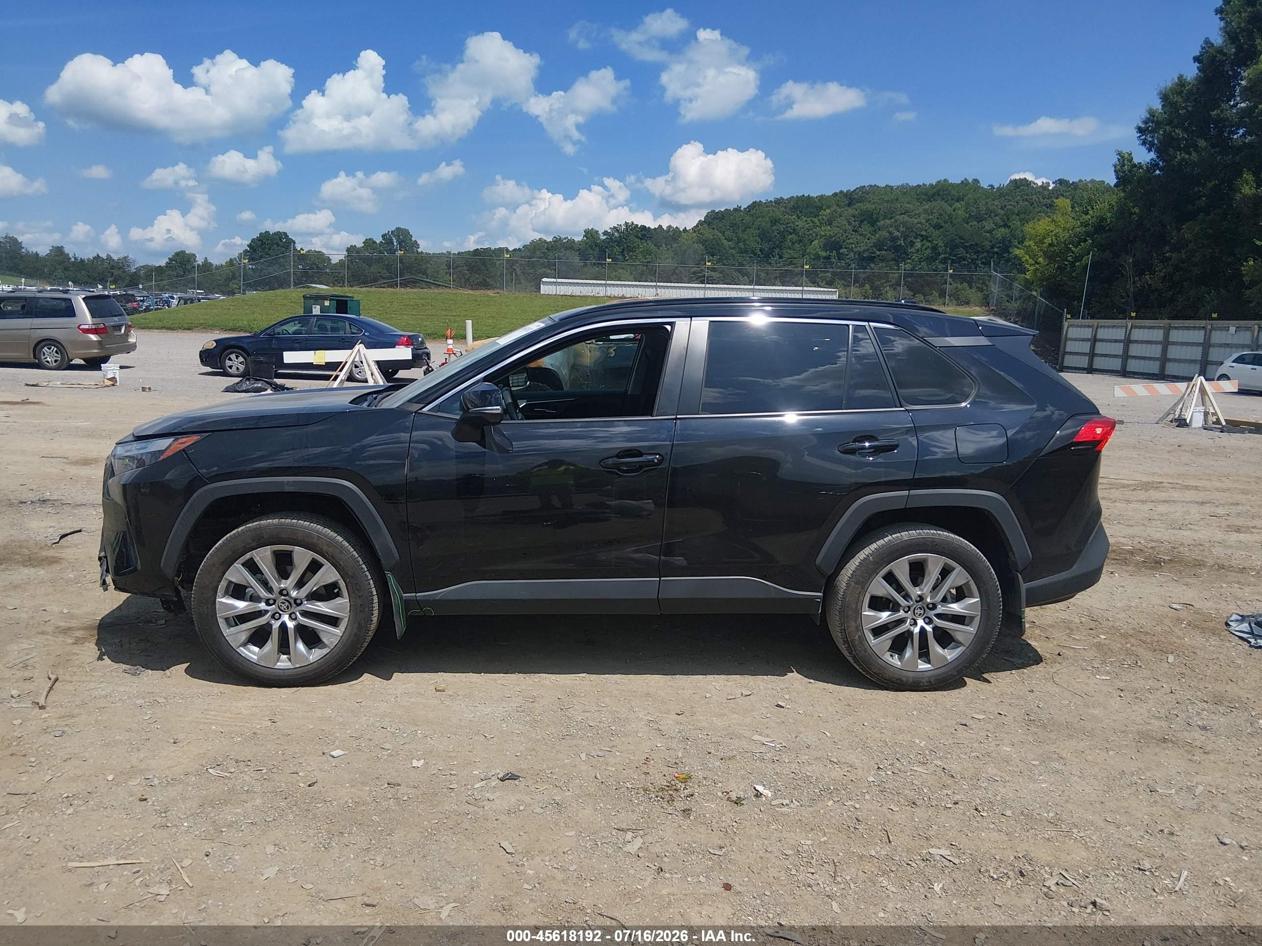 2024 TOYOTA RAV4 XLE PREMIUM