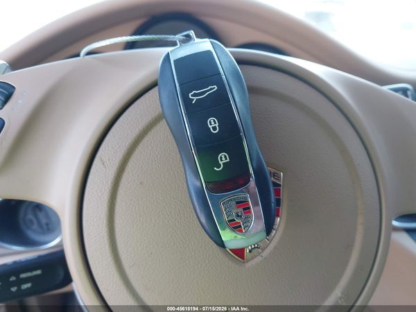 2011 PORSCHE PANAMERA 4
