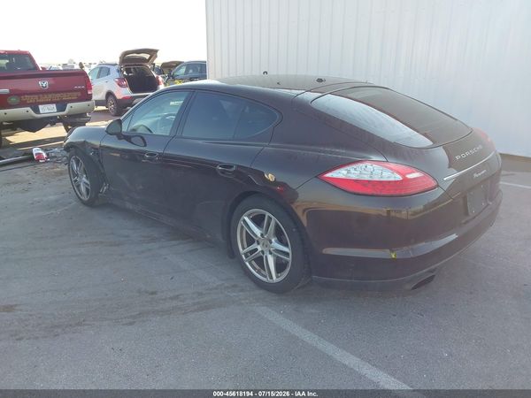 2011 PORSCHE PANAMERA 4
