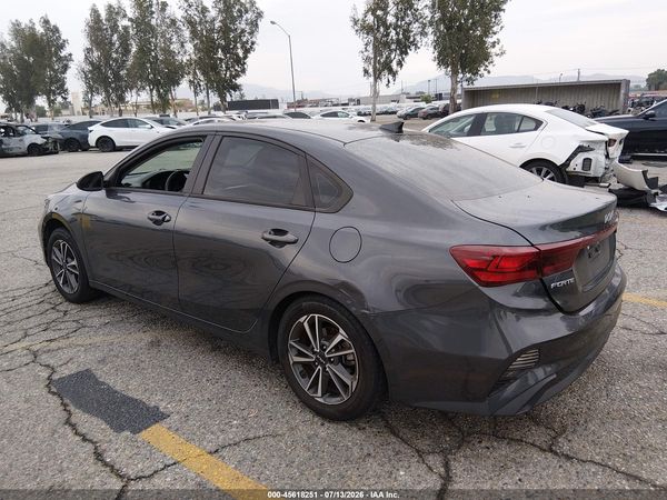 2023 KIA FORTE LXS