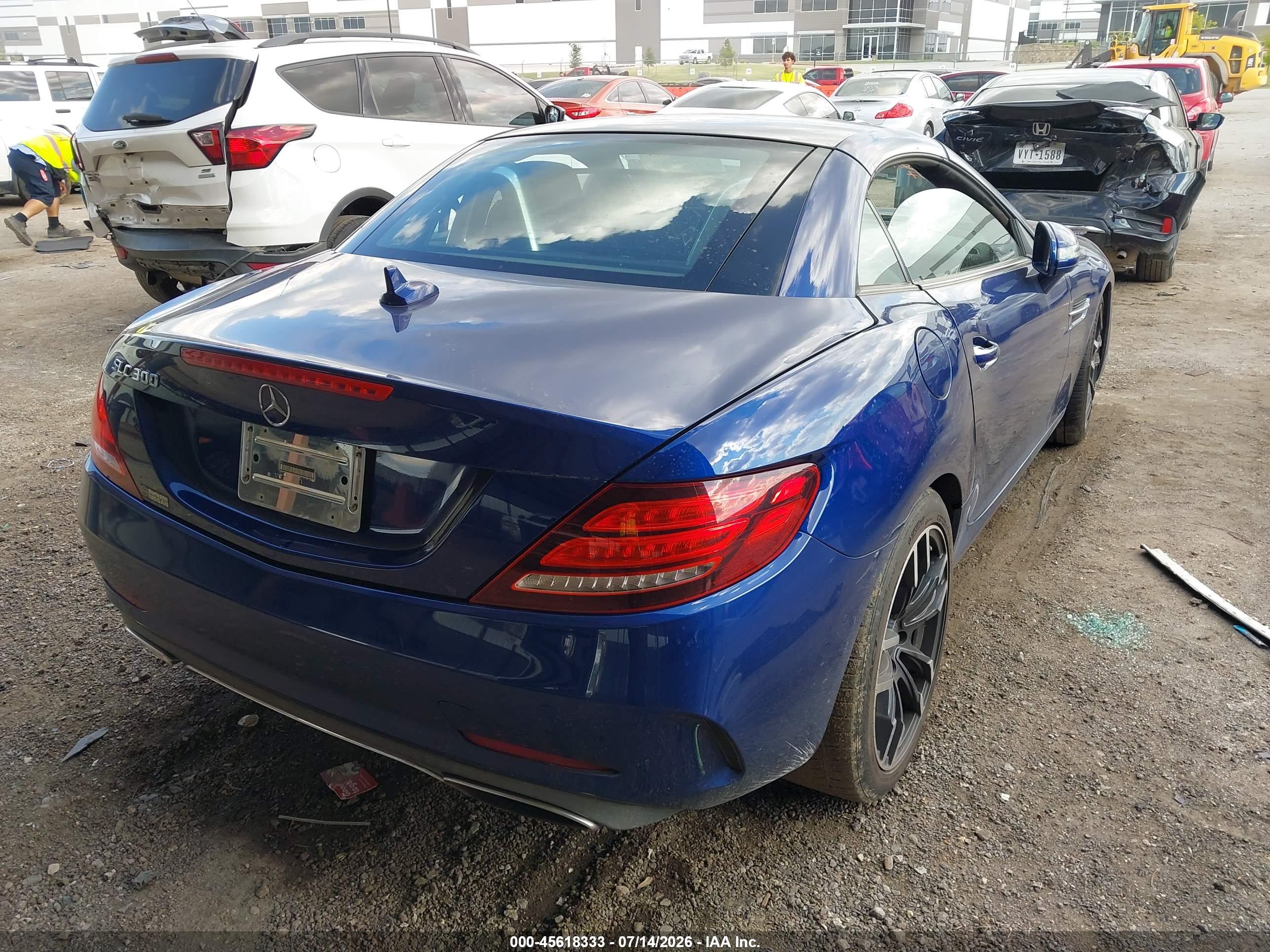 2017 MERCEDES-BENZ SLC 300 SLC300