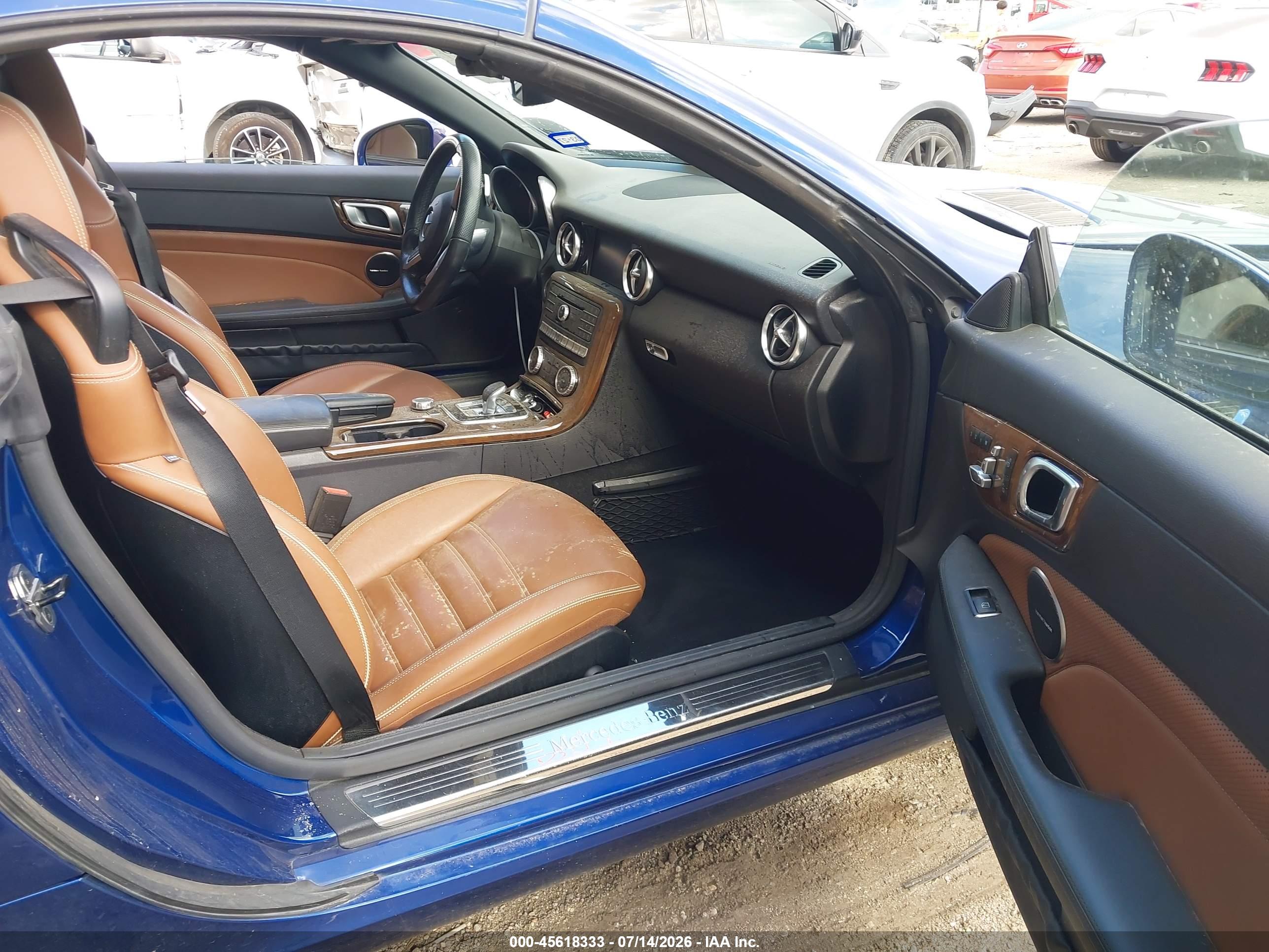 2017 MERCEDES-BENZ SLC 300 SLC300