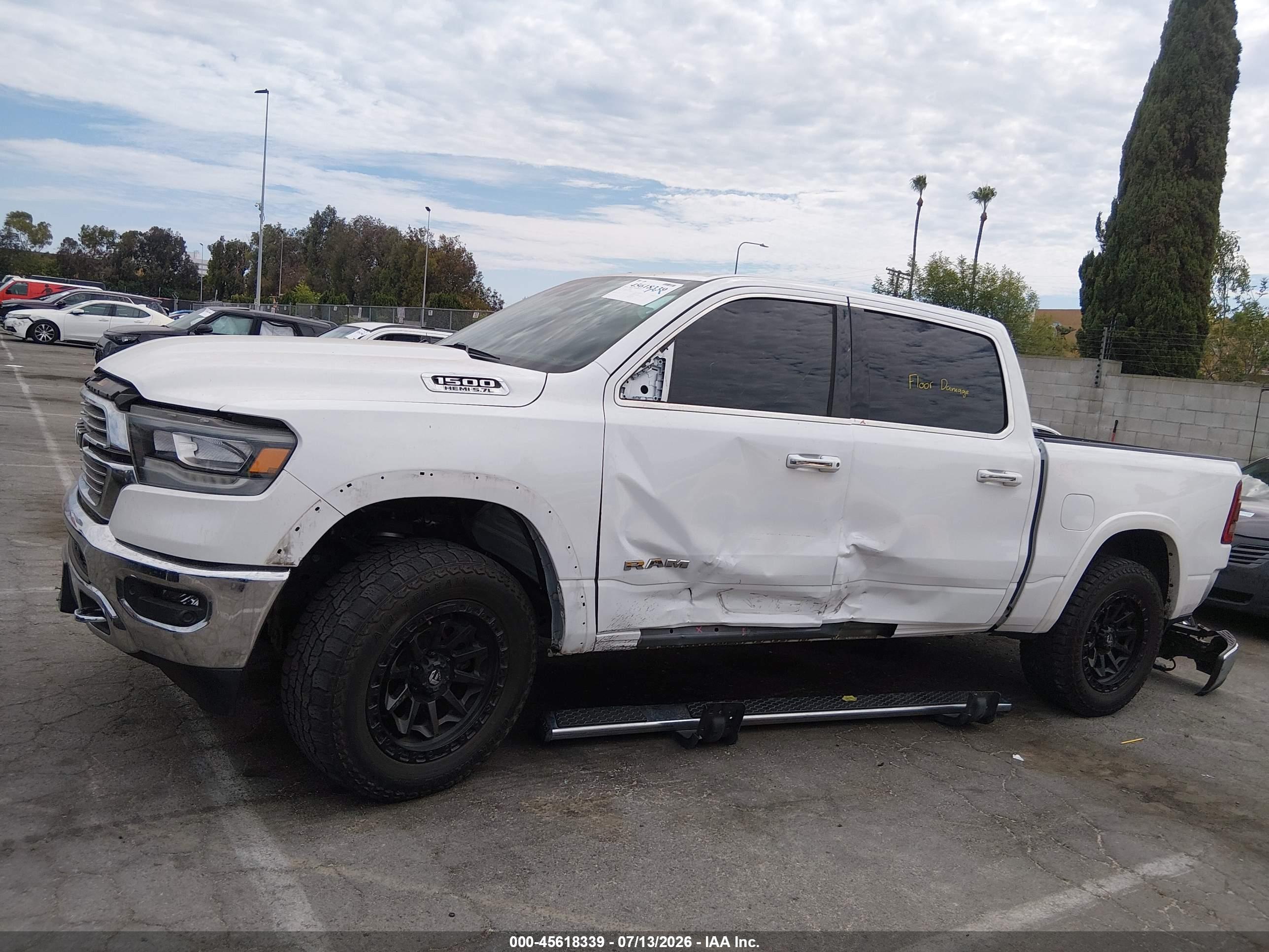 2022 RAM 1500 LARAMIE  4X2 5'7 BOX