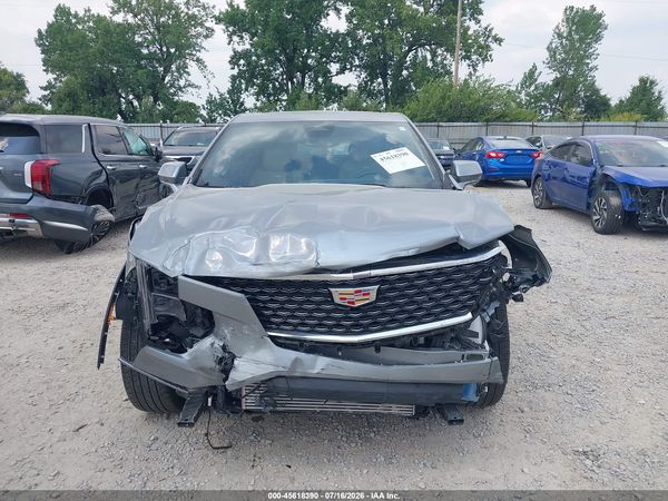 2024 CADILLAC XT4 FWD LUXURY