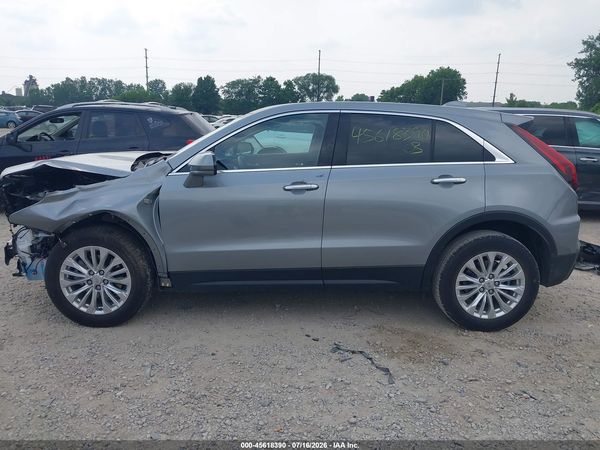 2024 CADILLAC XT4 FWD LUXURY