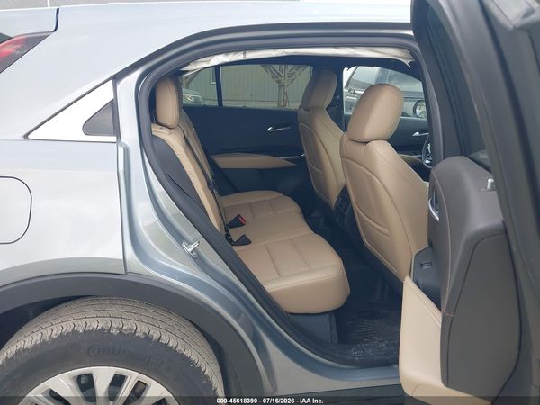 2024 CADILLAC XT4 FWD LUXURY
