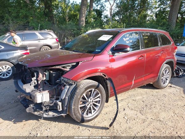 2017 TOYOTA HIGHLANDER XLE