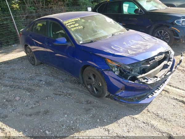 2022 HYUNDAI ELANTRA SEL
