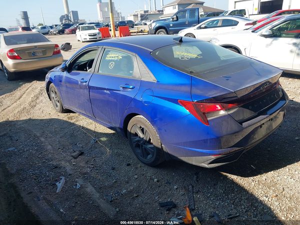 2022 HYUNDAI ELANTRA SEL