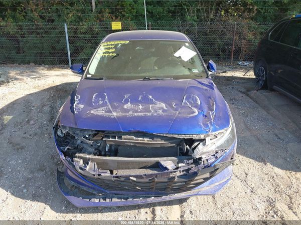 2022 HYUNDAI ELANTRA SEL