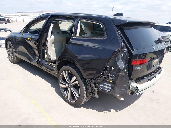 2025 VOLVO V60 CROSS COUNTRY
