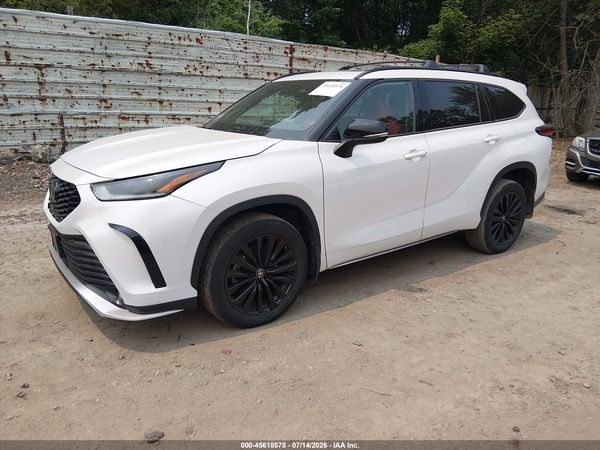 2023 TOYOTA HIGHLANDER XSE