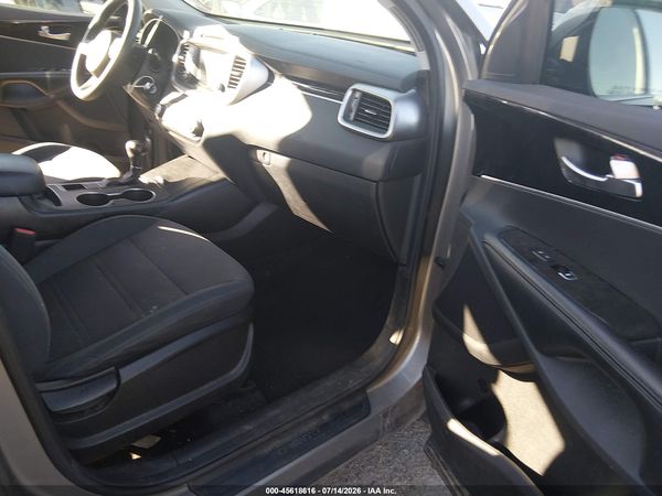 2018 KIA SORENTO 2.4L LX — I5