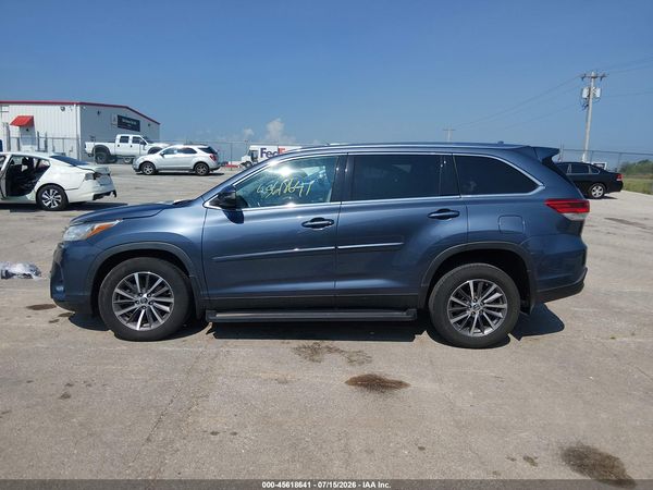 2019 TOYOTA HIGHLANDER XLE