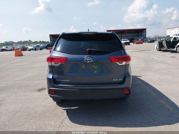 2019 TOYOTA HIGHLANDER XLE