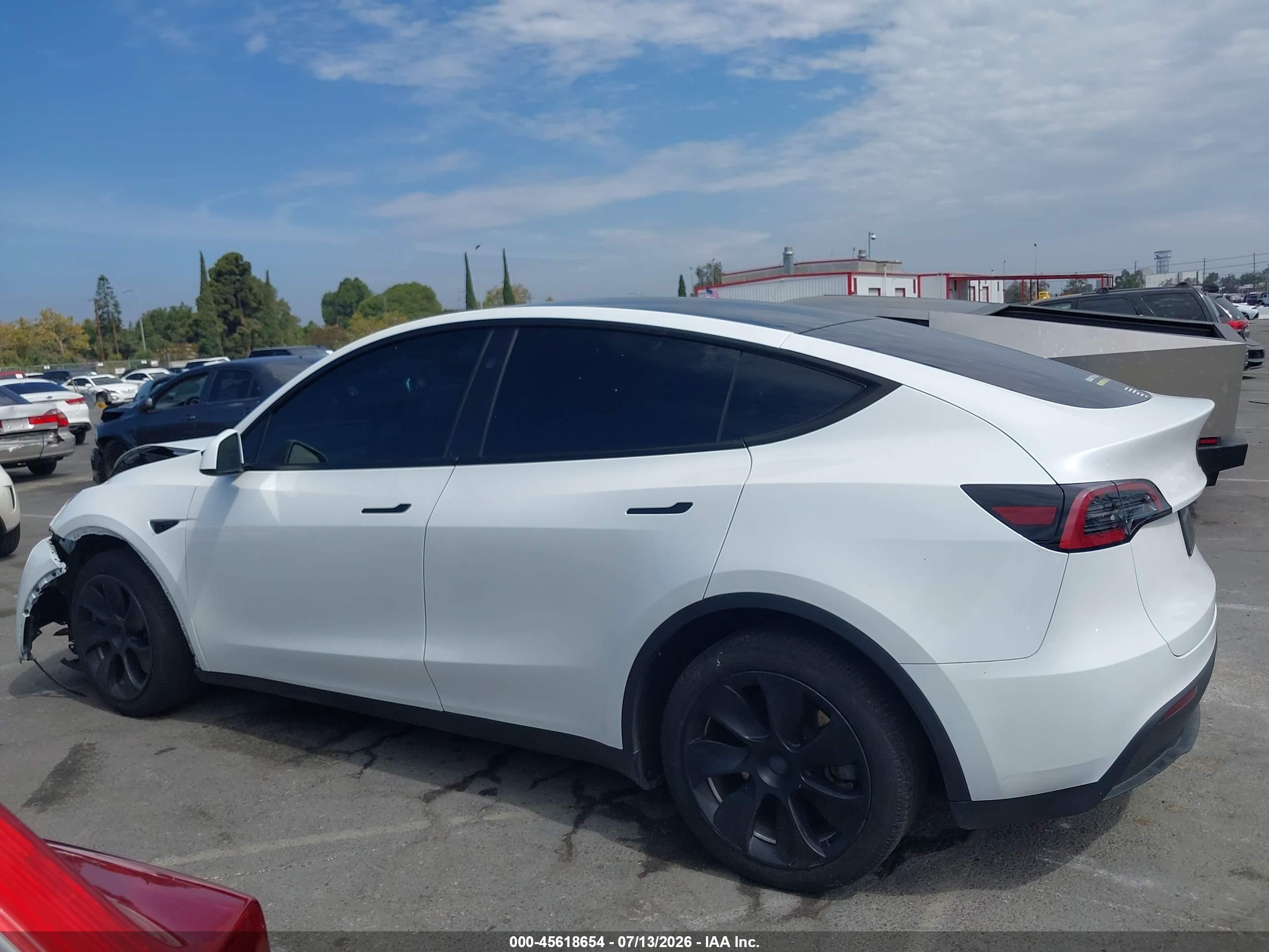2023 TESLA MODEL Y