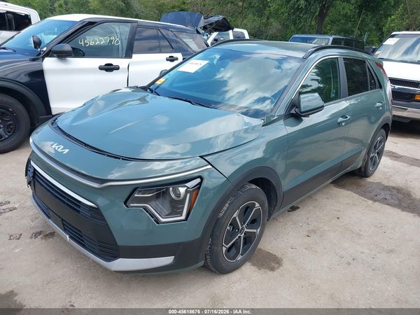 2024 KIA NIRO EX