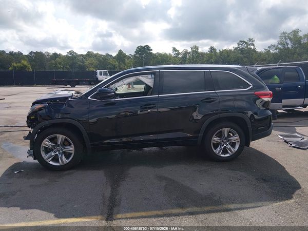 2019 TOYOTA HIGHLANDER LIMITED