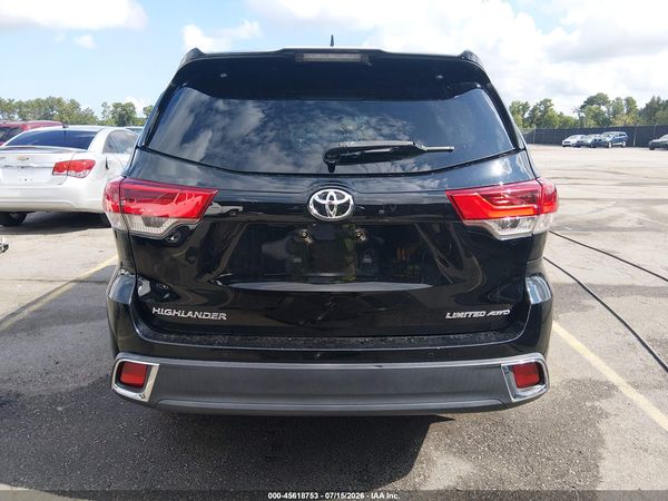 2019 TOYOTA HIGHLANDER LIMITED