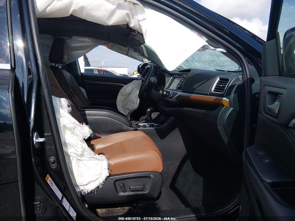 2019 TOYOTA HIGHLANDER LIMITED