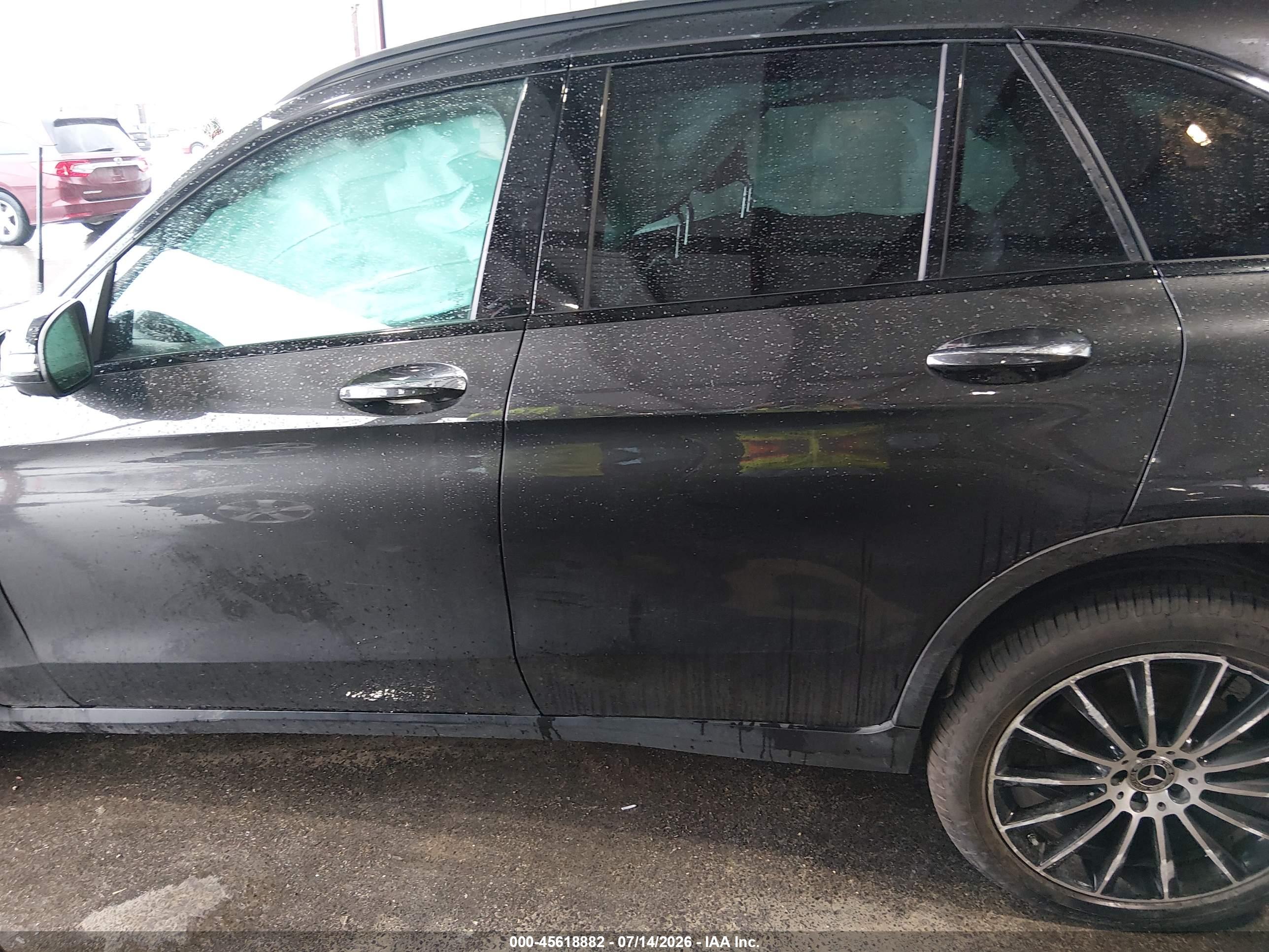 2022 MERCEDES-BENZ GLC 300 4MATIC SUV
