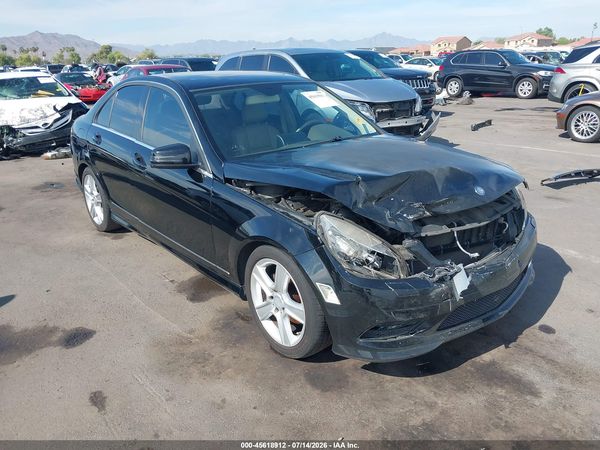 2011 MERCEDES-BENZ C 300 C300 4-MATIC