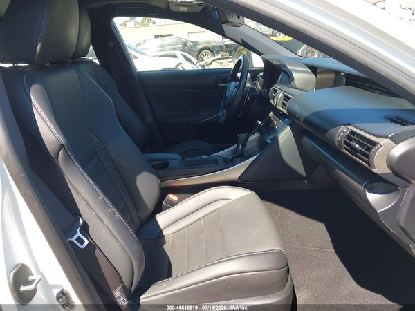 2017 LEXUS IS 200T